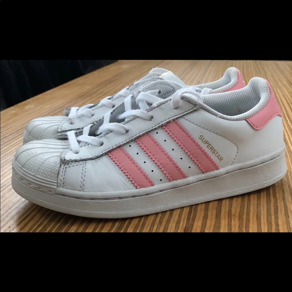 Adidas Superstar Sneakers